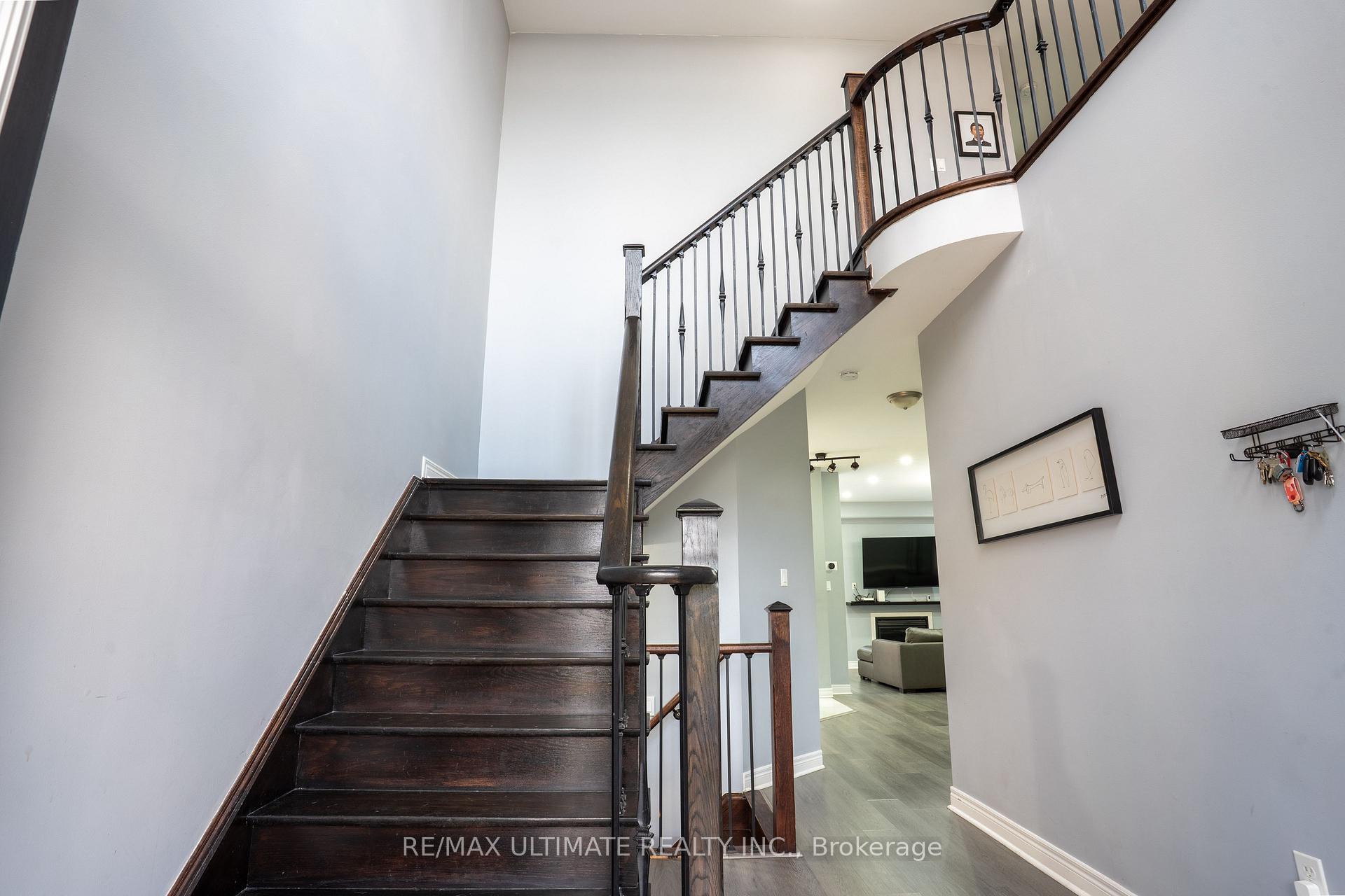 Photo 2 of 20 Keirstead Trail, Brampton, Sandringham-Wellington — HOMEH