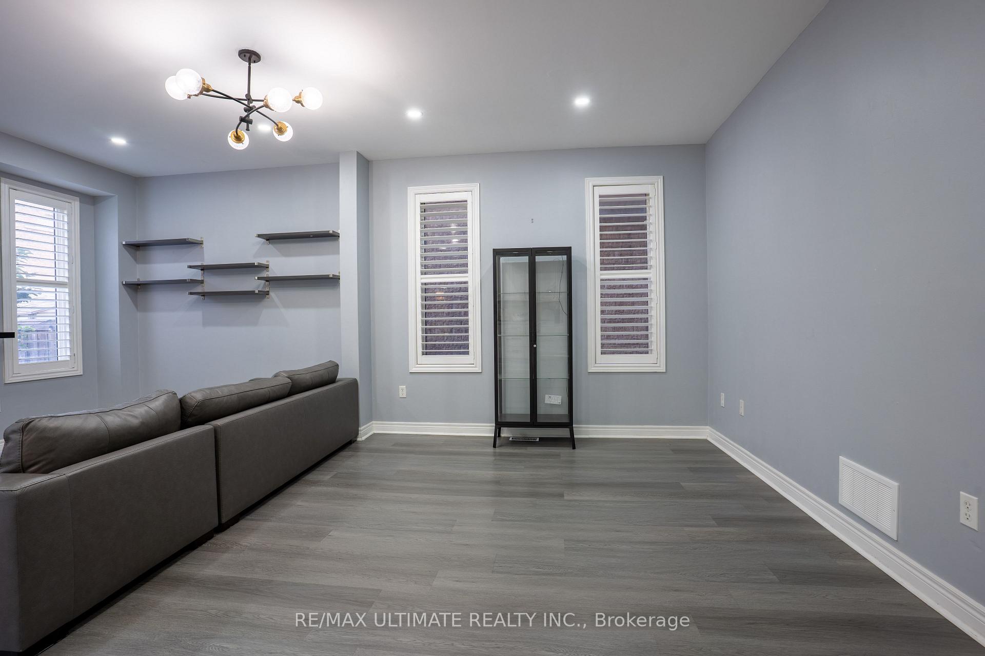 Photo 15 of 20 Keirstead Trail, Brampton, Sandringham-Wellington — HOMEH