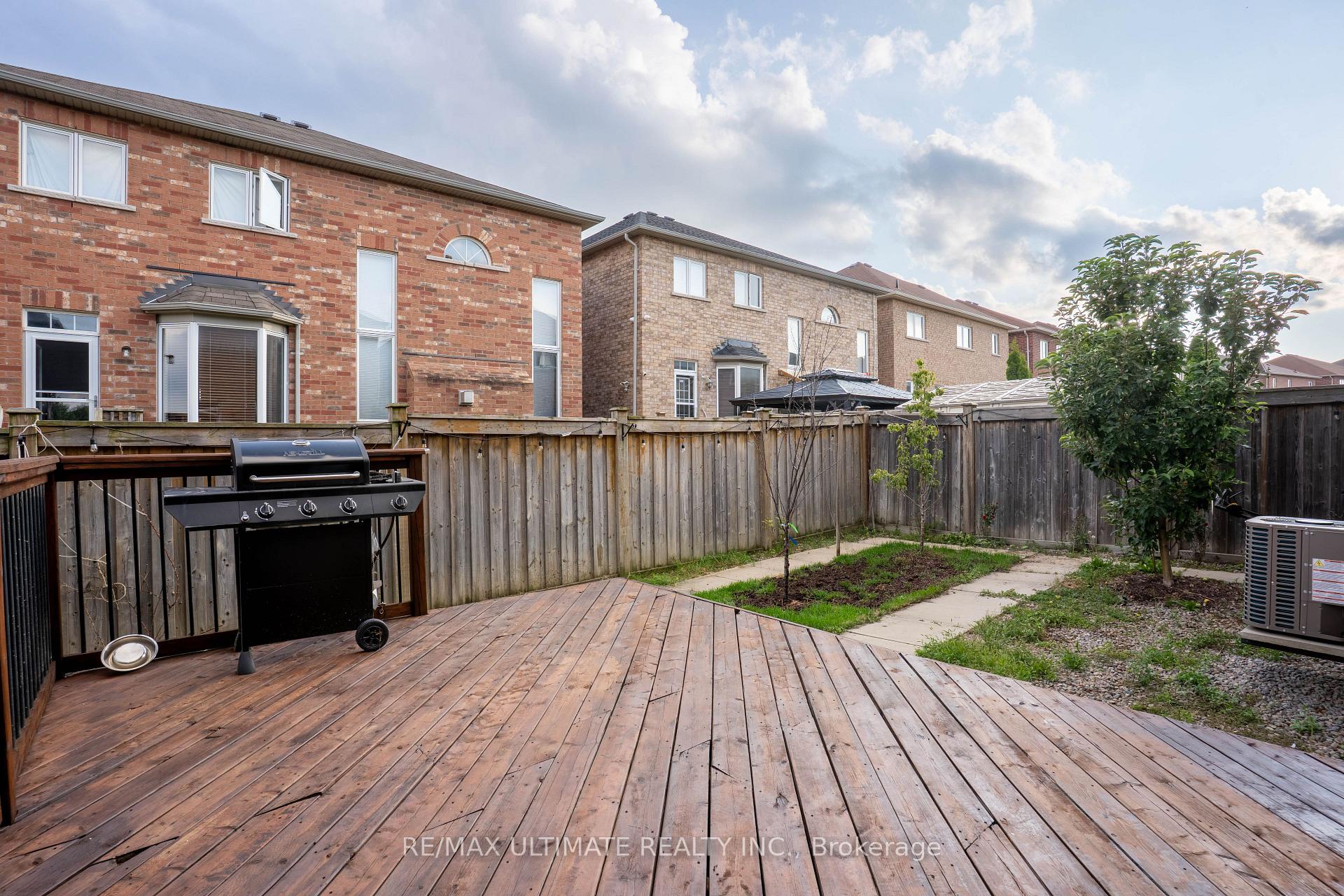 Photo 42 of 20 Keirstead Trail, Brampton, Sandringham-Wellington — HOMEH