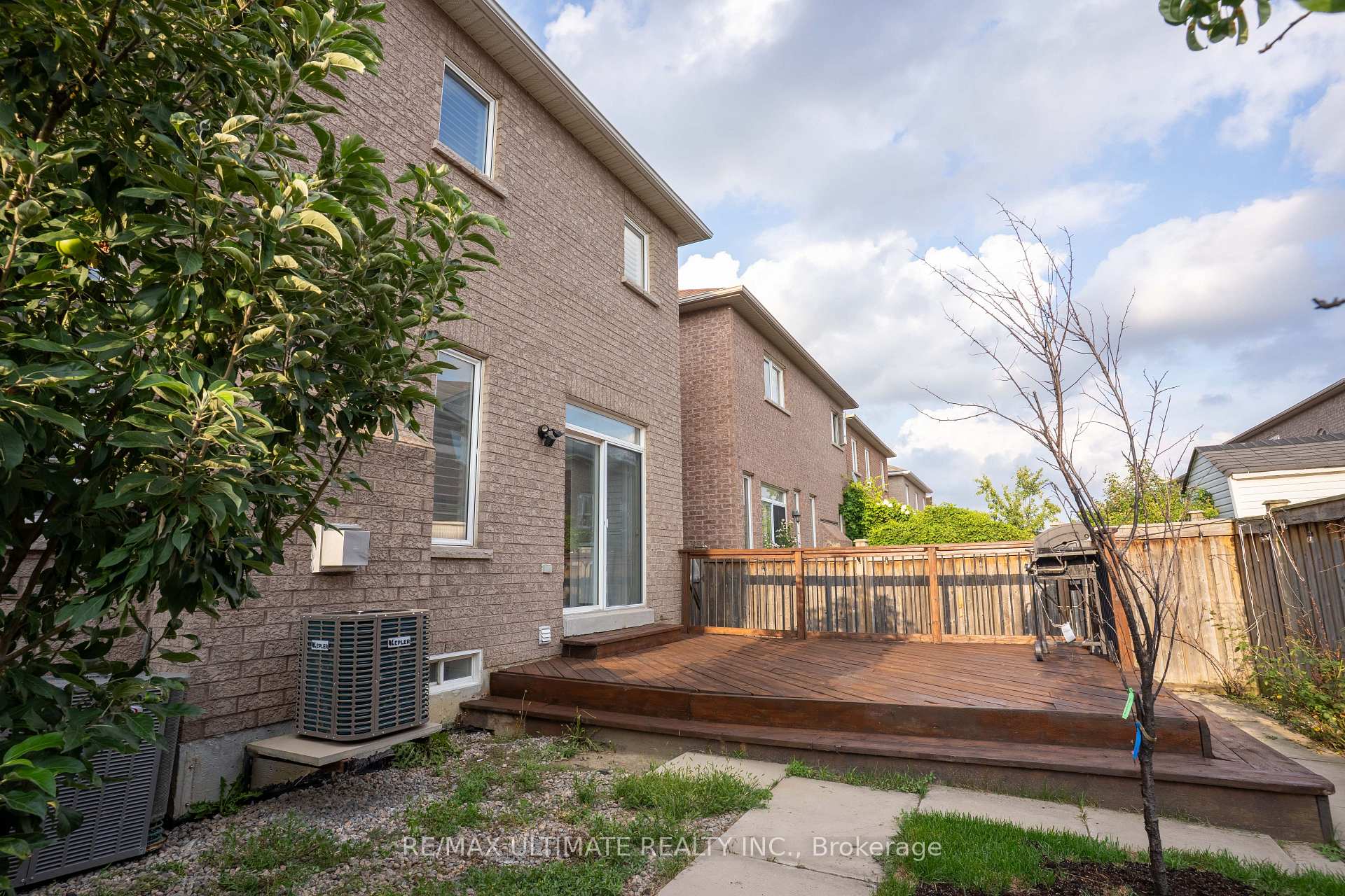 Photo 43 of 20 Keirstead Trail, Brampton, Sandringham-Wellington — HOMEH