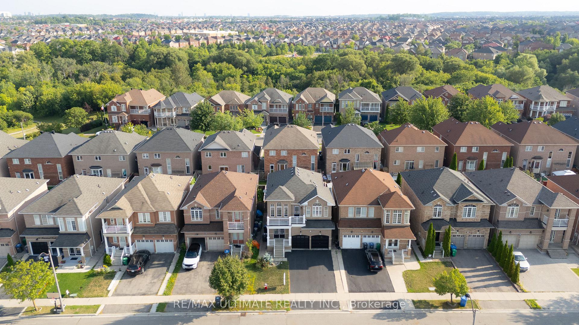 Photo 47 of 20 Keirstead Trail, Brampton, Sandringham-Wellington — HOMEH