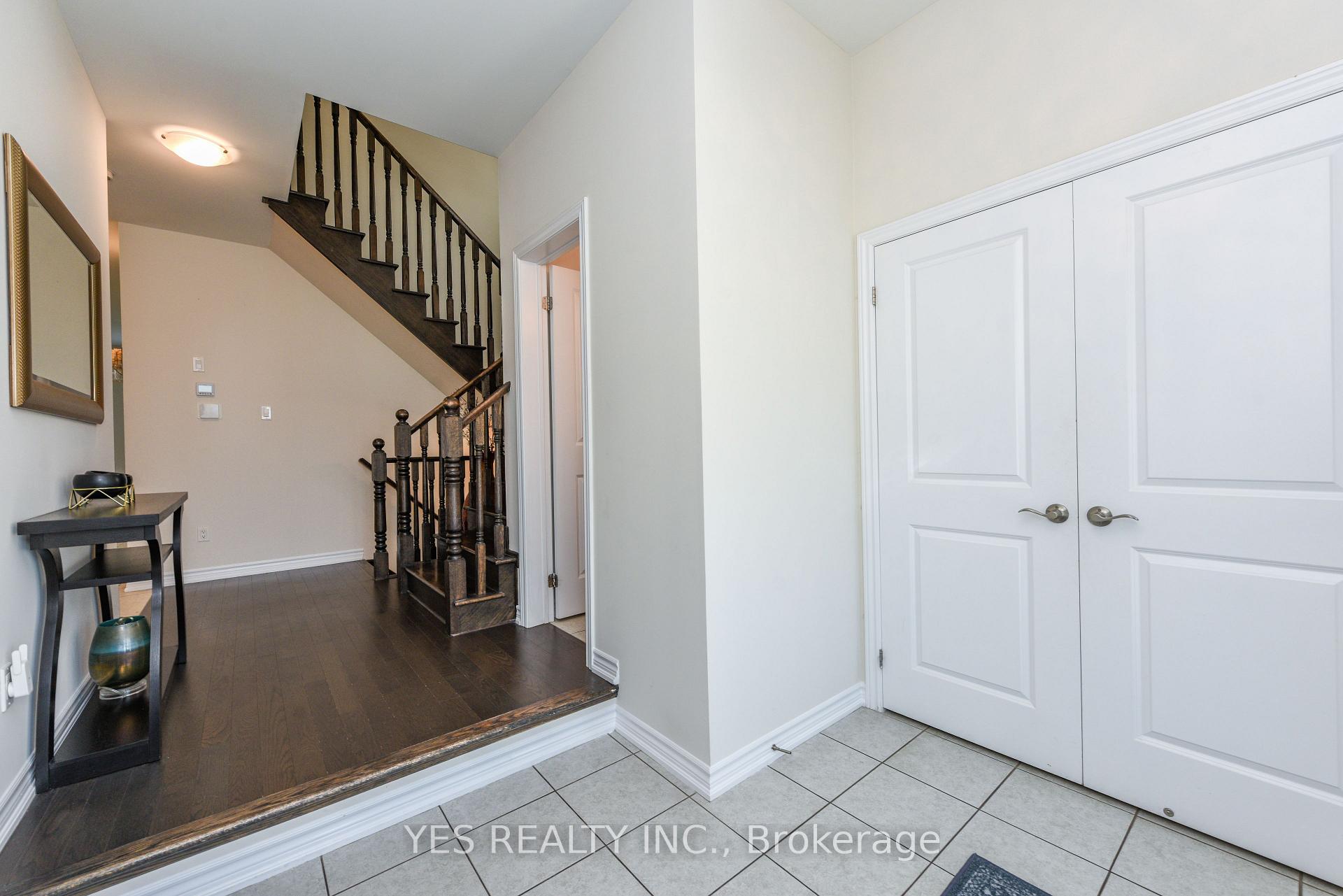 Photo 3 of 10 Masken Circle, Brampton, Northwest Brampton — HOMEH