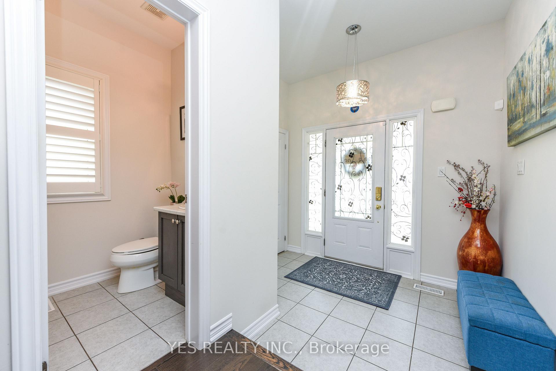 Photo 5 of 10 Masken Circle, Brampton, Northwest Brampton — HOMEH