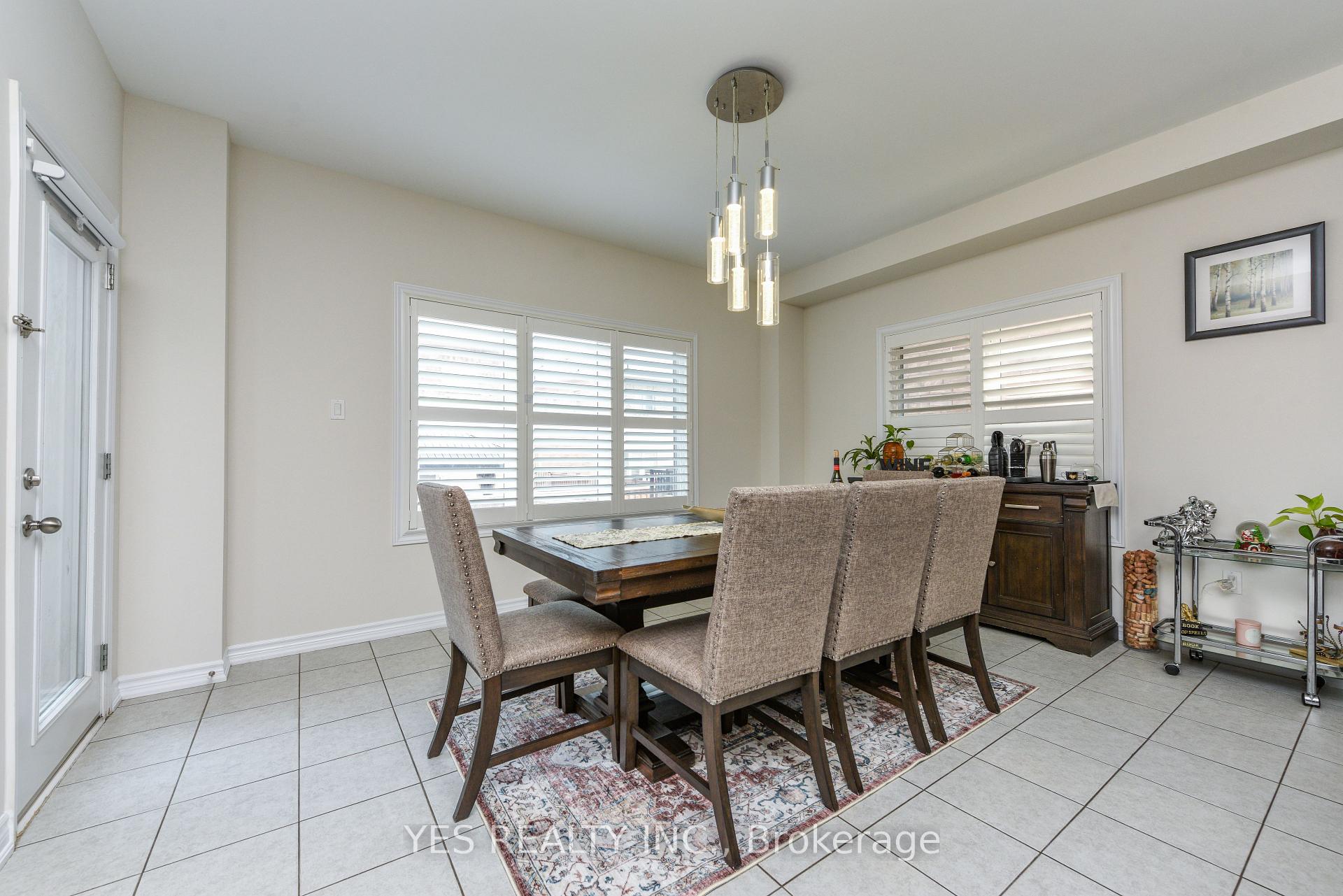 Photo 11 of 10 Masken Circle, Brampton, Northwest Brampton — HOMEH