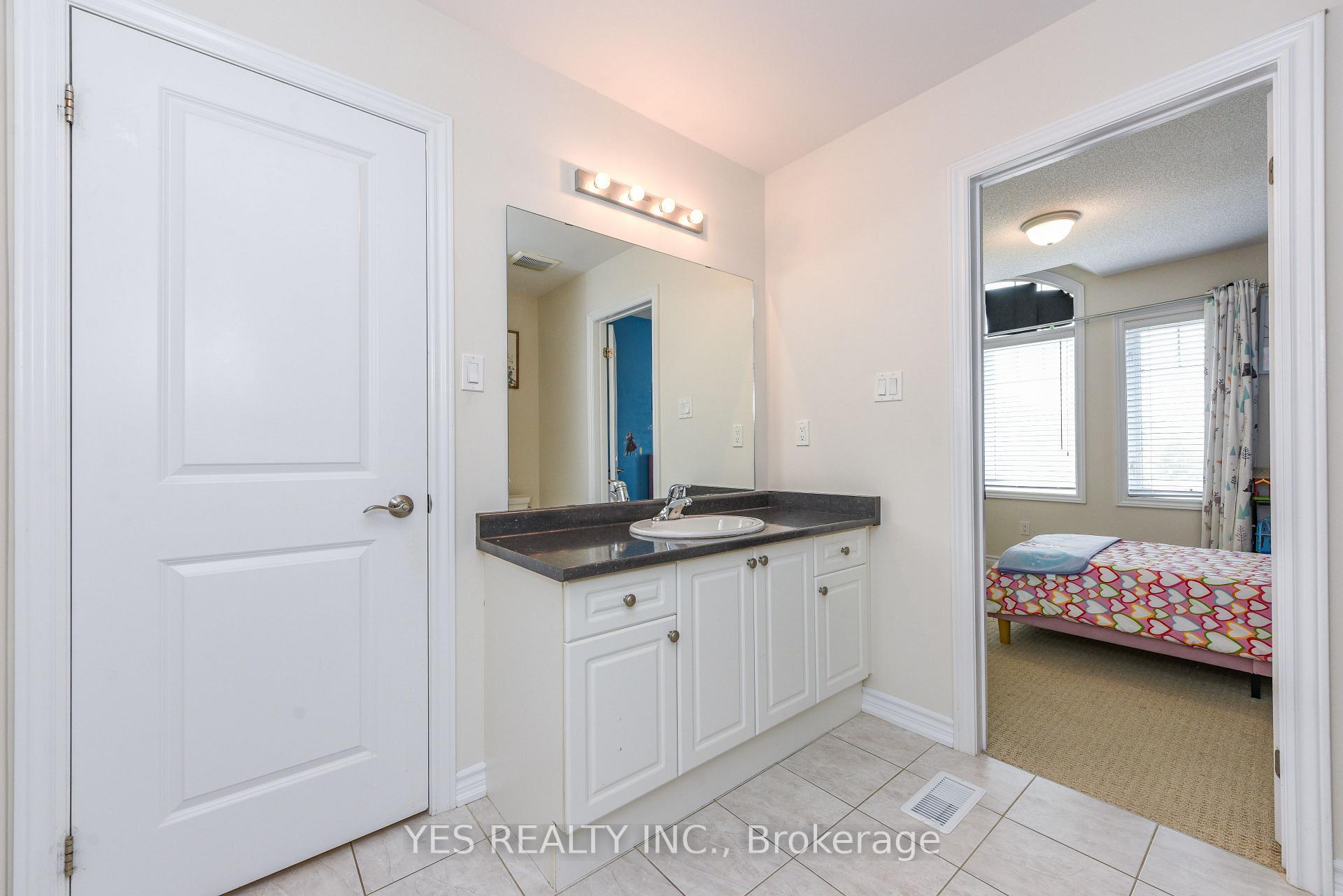 Photo 38 of 10 Masken Circle, Brampton, Northwest Brampton — HOMEH