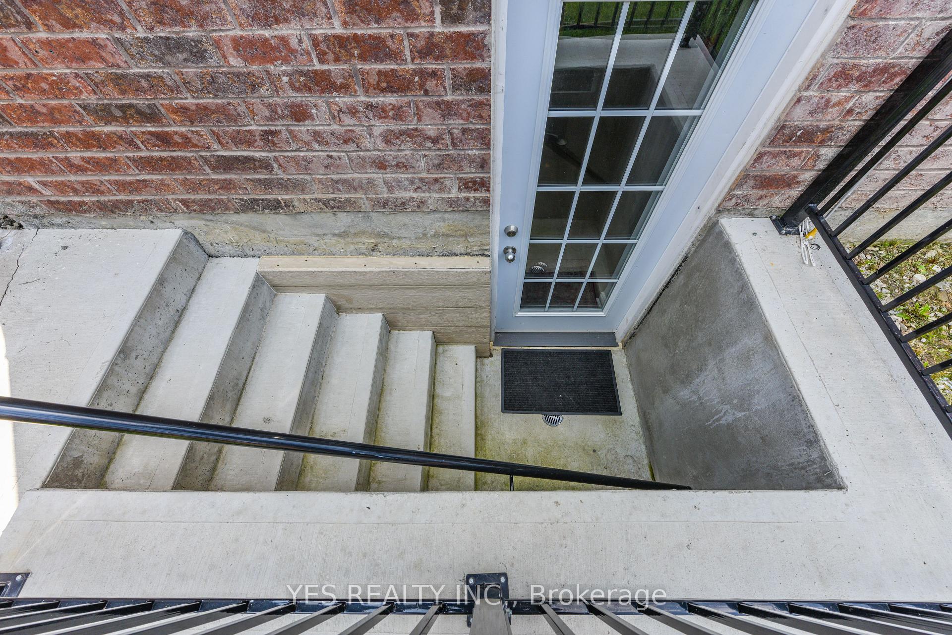 Photo 47 of 10 Masken Circle, Brampton, Northwest Brampton — HOMEH