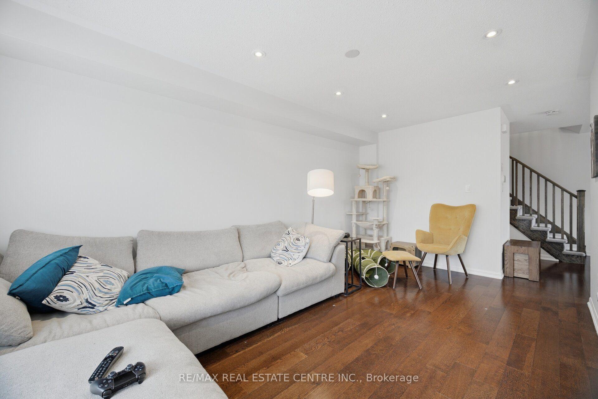 Photo 12 of 254 Septimus Heights, Milton, Harrison — HOMEH