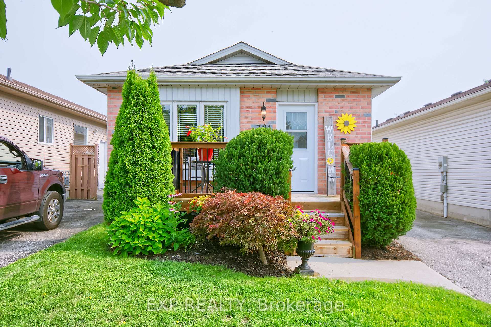 Photo 1 of 321 Simpson Crescent, London, East I — HOMEH