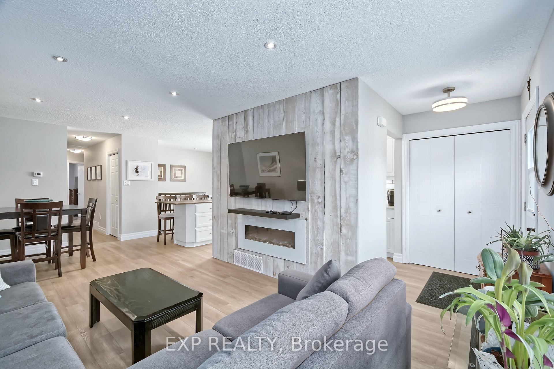 Photo 11 of 321 Simpson Crescent, London, East I — HOMEH