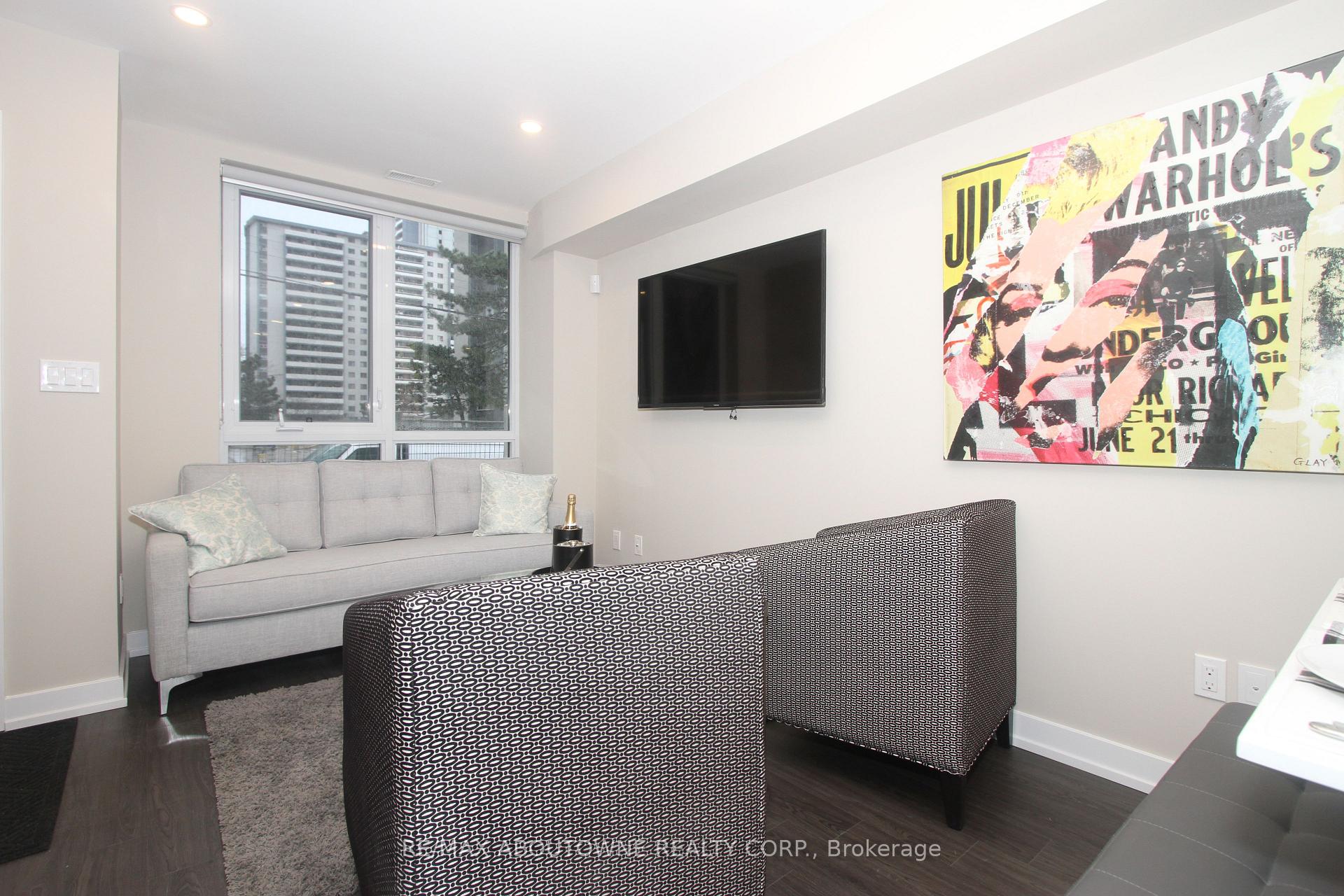 Photo 5 of 280 Bleecker Street, Toronto, North St. James Town — HOMEH