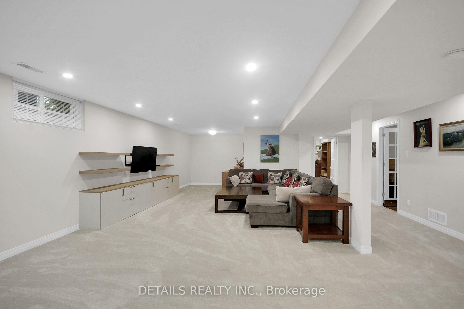 Photo 35 of 65 Kimberwick Crescent, Ottawa, Quinterra — HOMEH