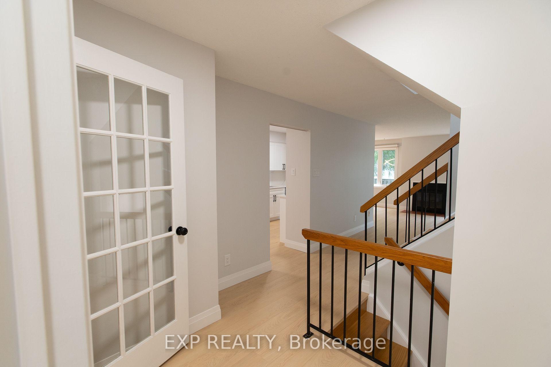 Photo 3 of Unit unit 7, 710 Coronation Avenue, Ottawa, Riverview Park — HOMEH