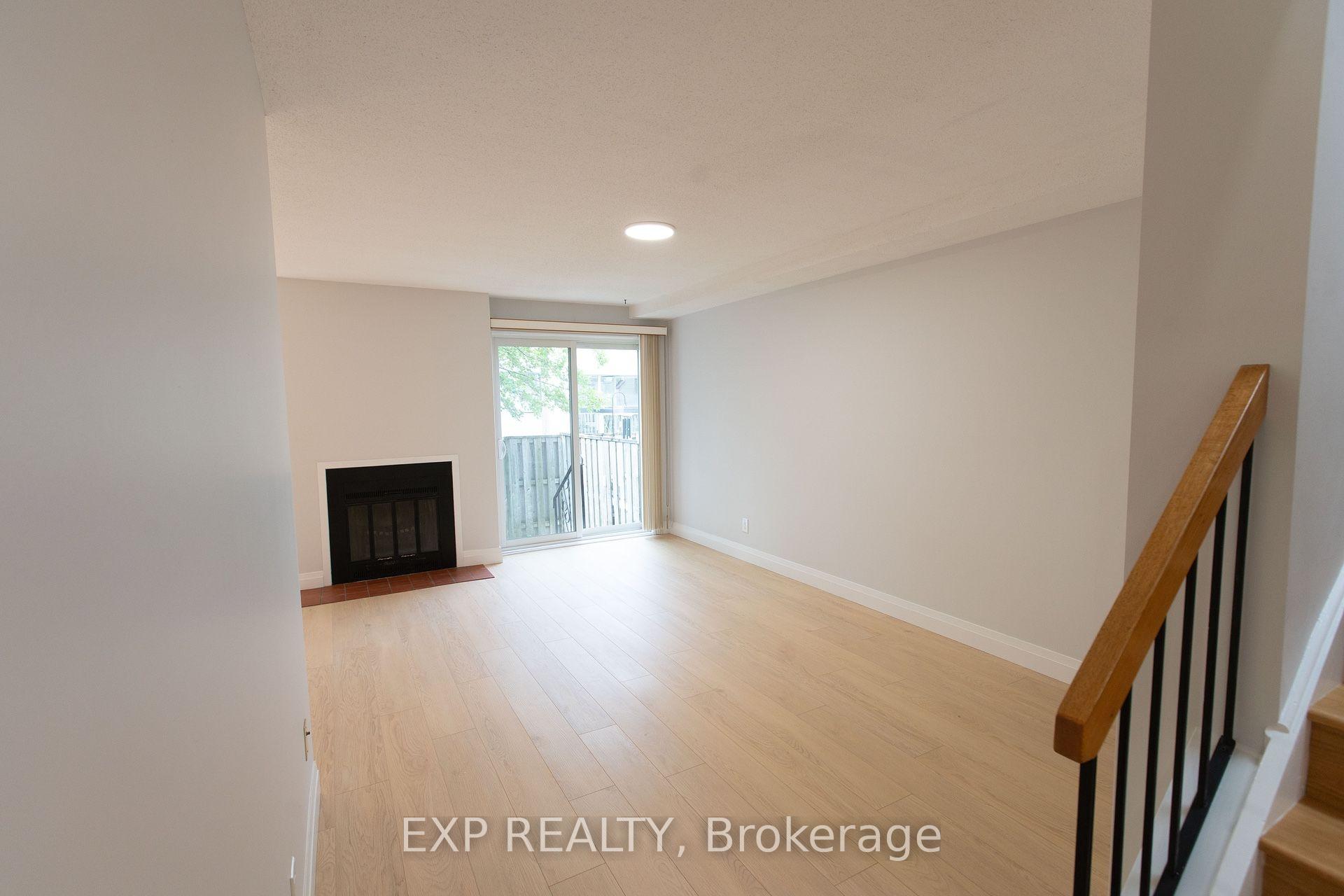 Photo 6 of Unit unit 7, 710 Coronation Avenue, Ottawa, Riverview Park — HOMEH