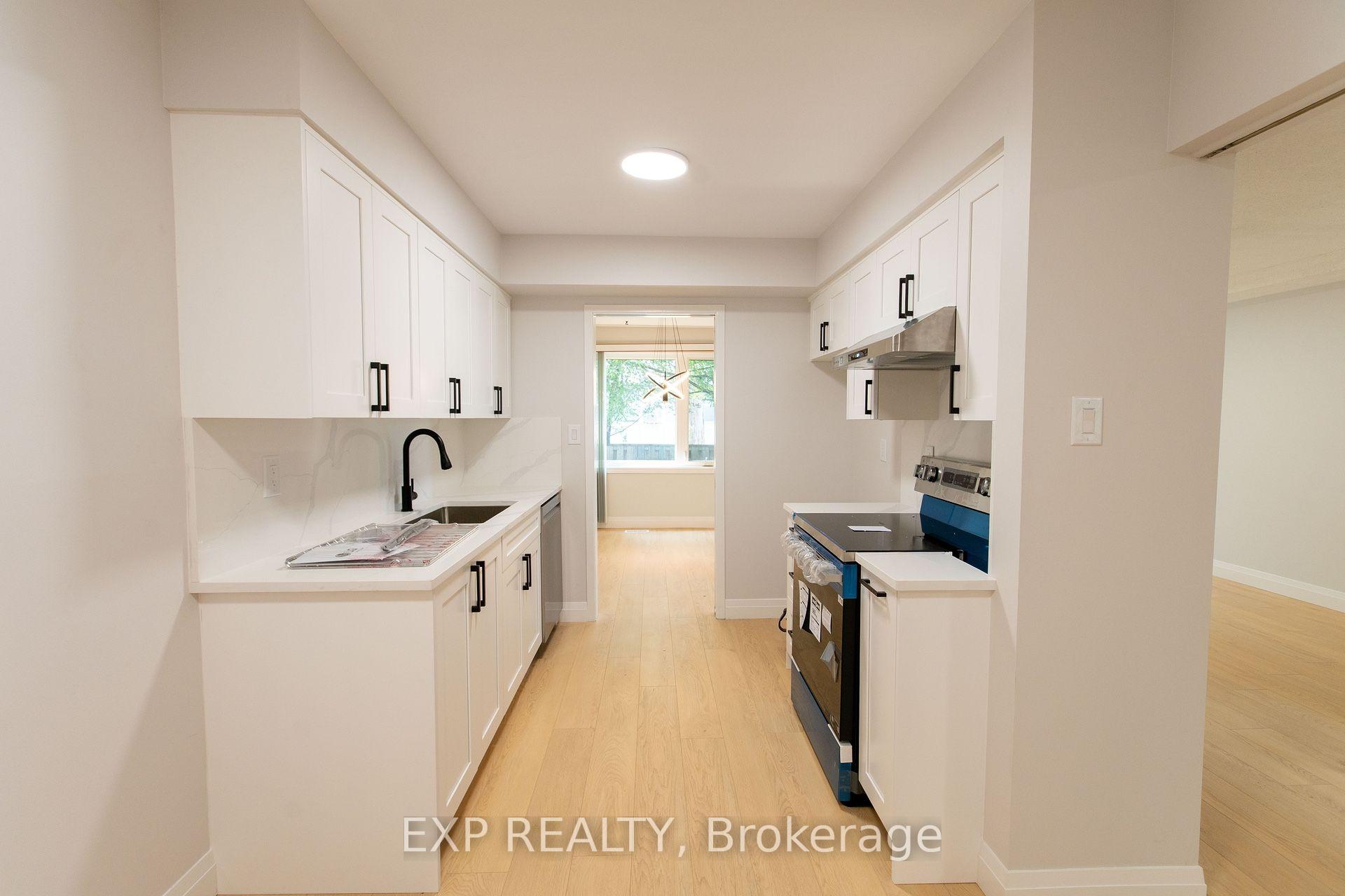 Photo 11 of Unit unit 7, 710 Coronation Avenue, Ottawa, Riverview Park — HOMEH