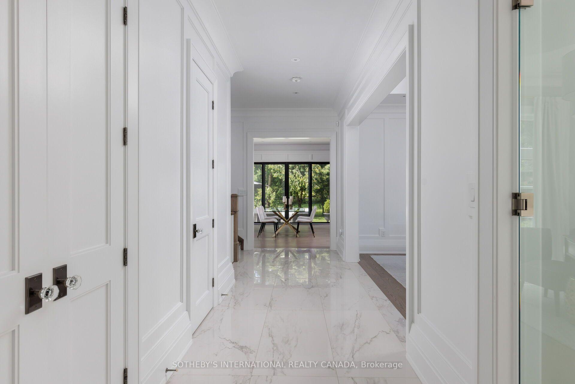 Photo 5 of 2B Fairway Road, Etobicoke, Princess-Rosethorn — HOMEH