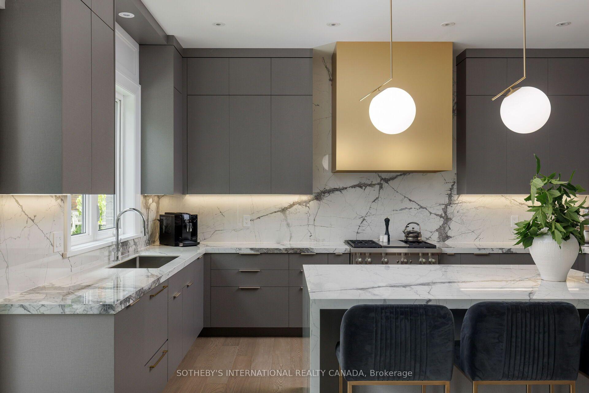 Photo 13 of 2B Fairway Road, Etobicoke, Princess-Rosethorn — HOMEH