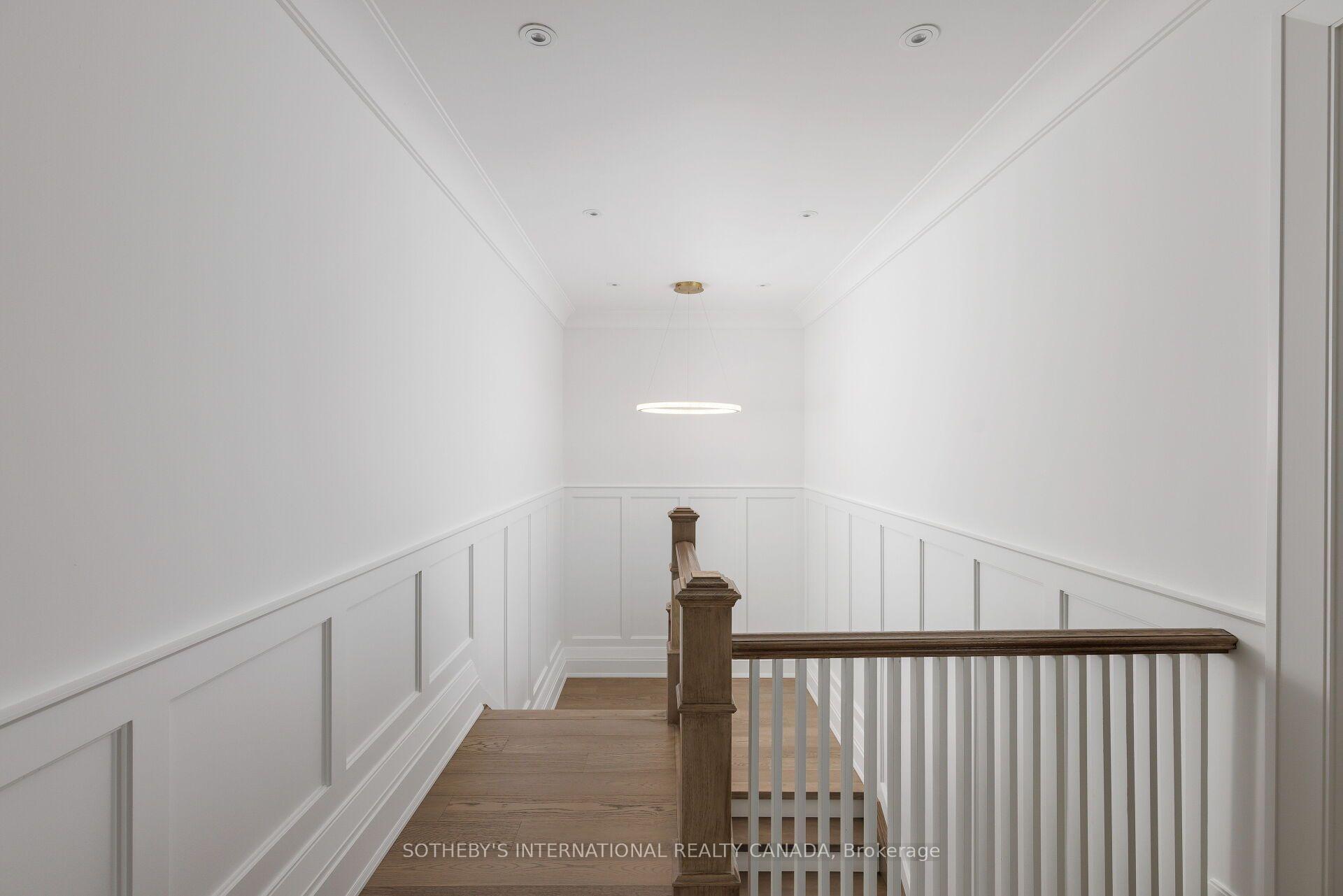 Photo 19 of 2B Fairway Road, Etobicoke, Princess-Rosethorn — HOMEH