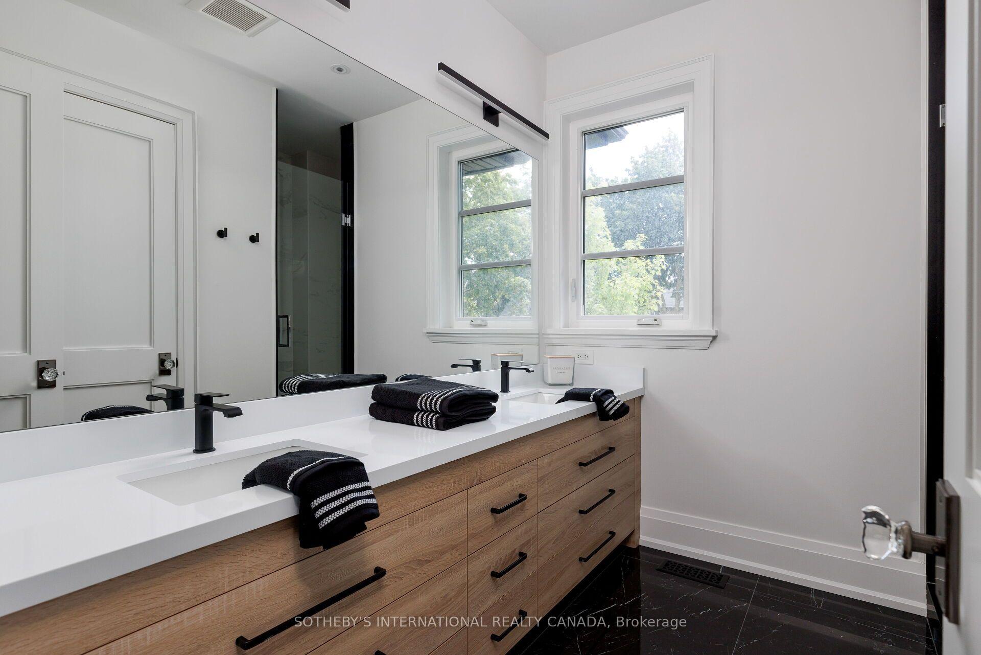 Photo 29 of 2B Fairway Road, Etobicoke, Princess-Rosethorn — HOMEH