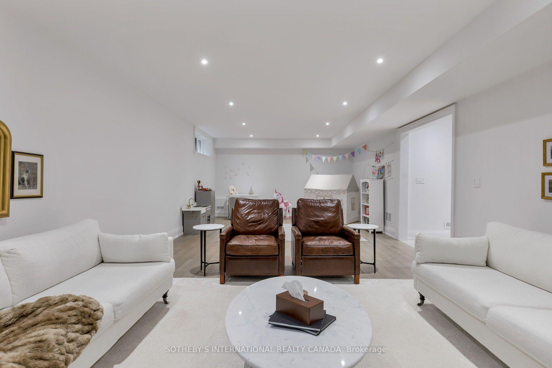 Photo 38 of 2B Fairway Road, Etobicoke, Princess-Rosethorn — HOMEH