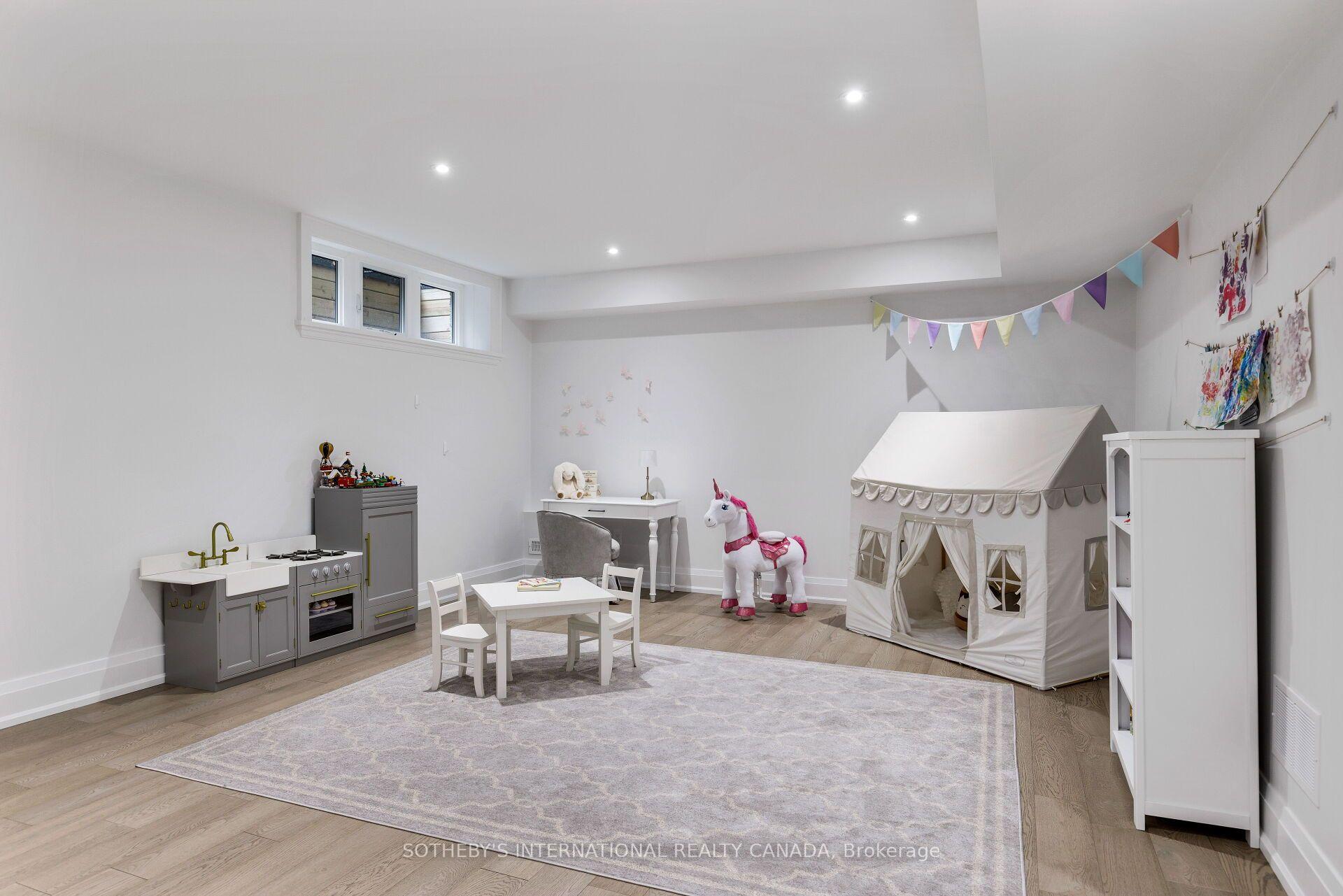 Photo 40 of 2B Fairway Road, Etobicoke, Princess-Rosethorn — HOMEH