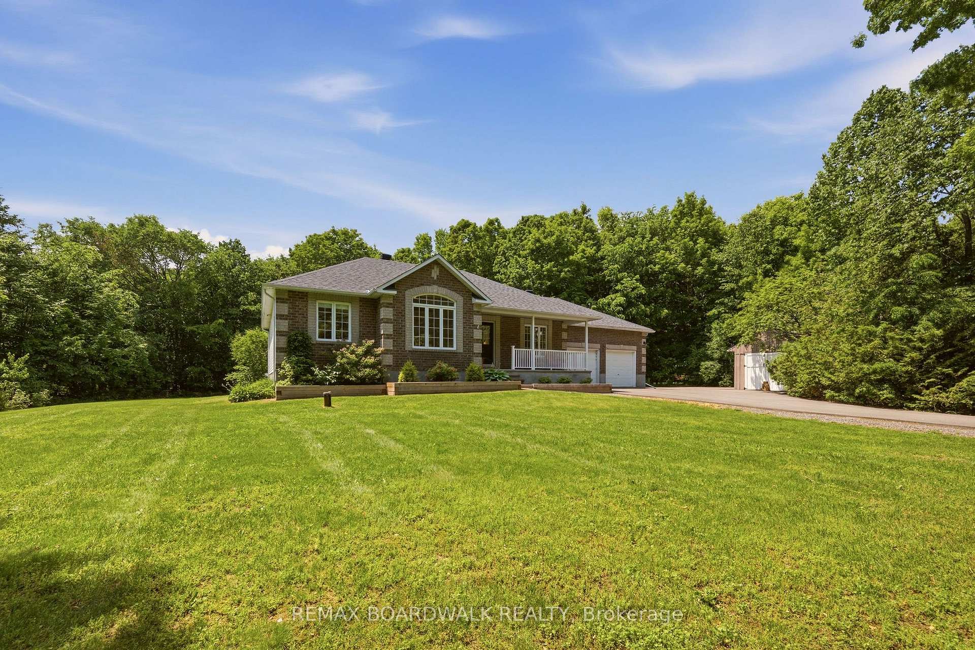 Photo 1 of 289 Timberwood Drive, Beckwith, Beckwith Twp — HOMEH