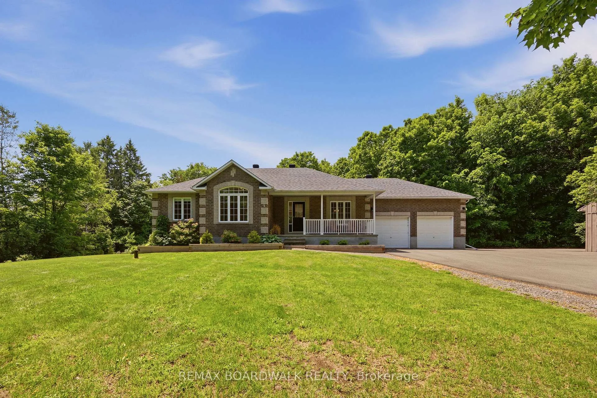 Photo 4 of 289 Timberwood Drive, Beckwith, Beckwith Twp — HOMEH