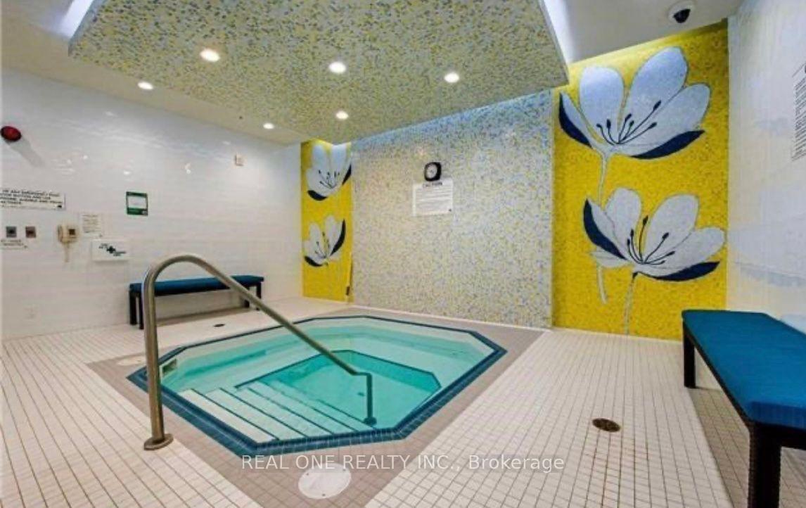 Photo 13 of Unit 919, 370 Highway 7 E, Richmond Hill, Doncrest — HOMEH