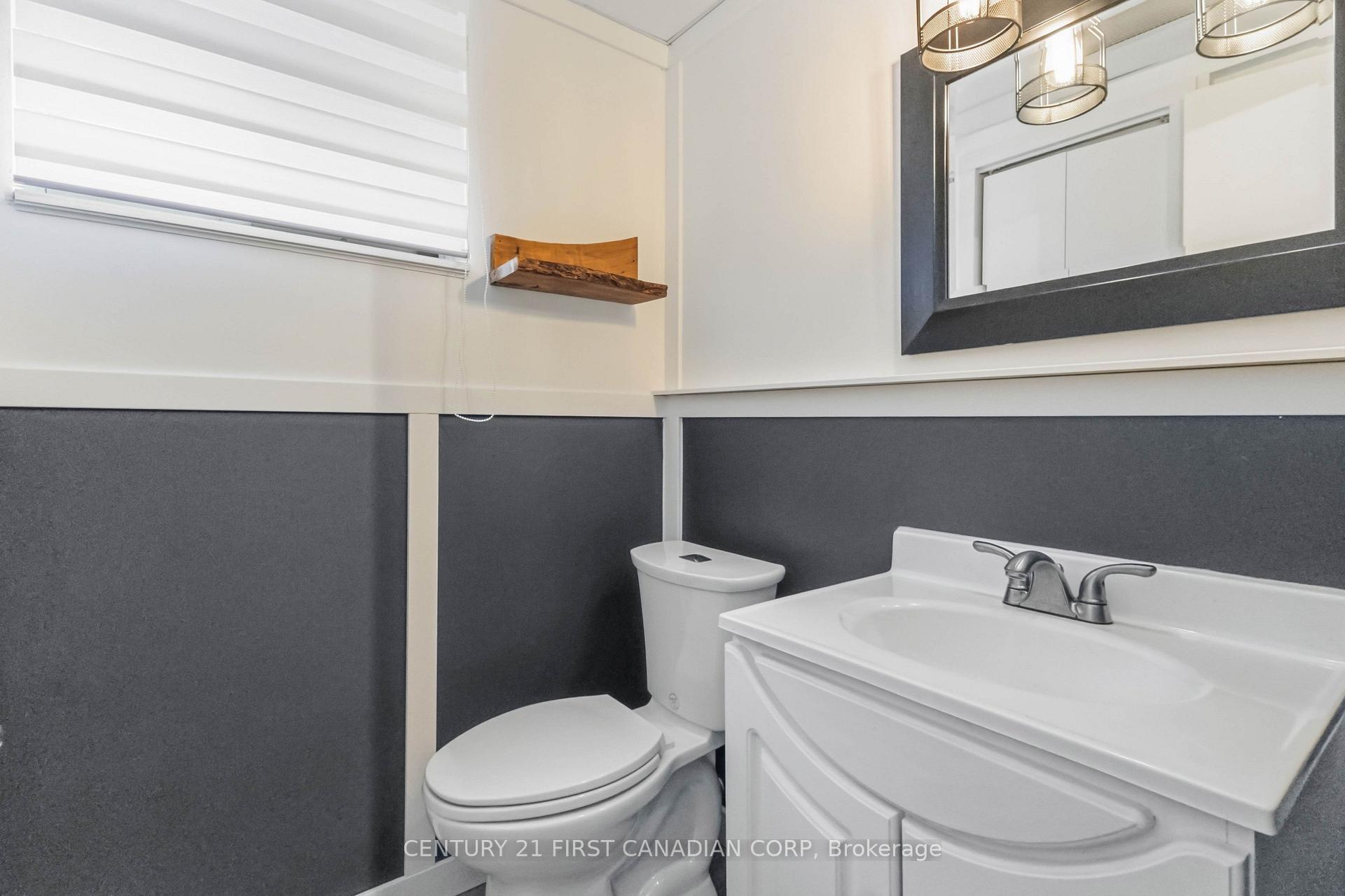 Photo 55 of 14 Alayne Crescent, London, South X — HOMEH