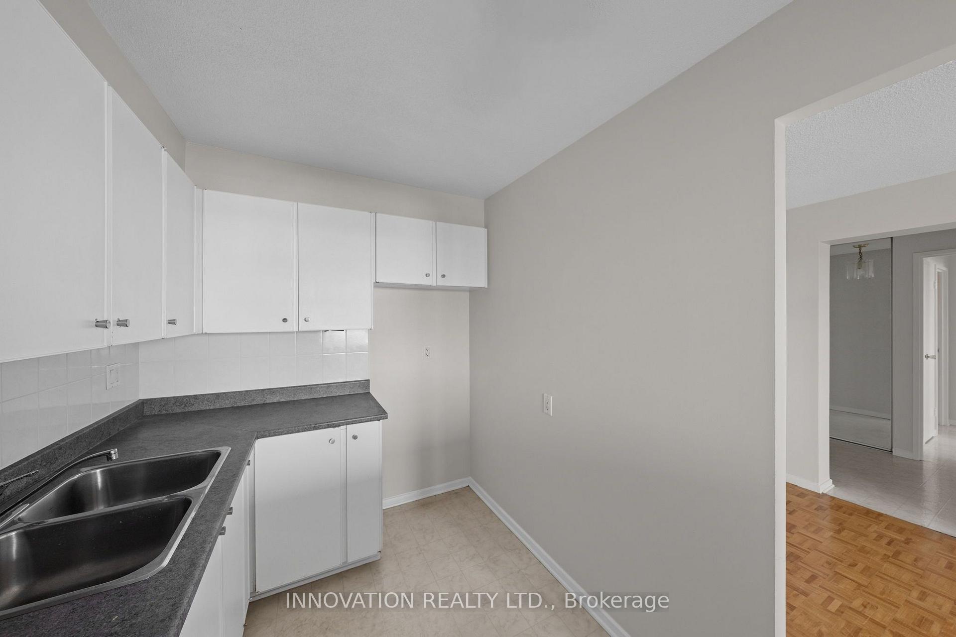 Photo 19 of Unit 1214, 20 Chesterton Drive, Ottawa, Borden Farm/Stewart Farm/Carleton Heights/Parkwood Hills — HOMEH