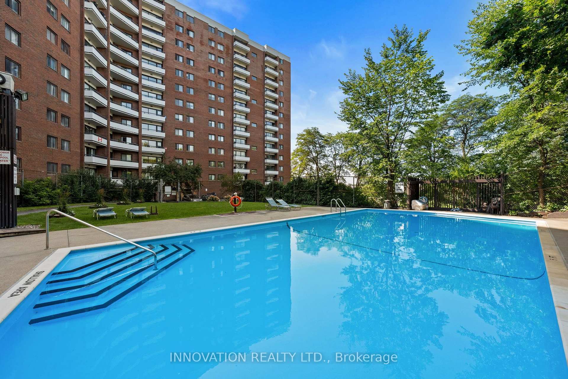 Photo 41 of Unit 1214, 20 Chesterton Drive, Ottawa, Borden Farm/Stewart Farm/Carleton Heights/Parkwood Hills — HOMEH