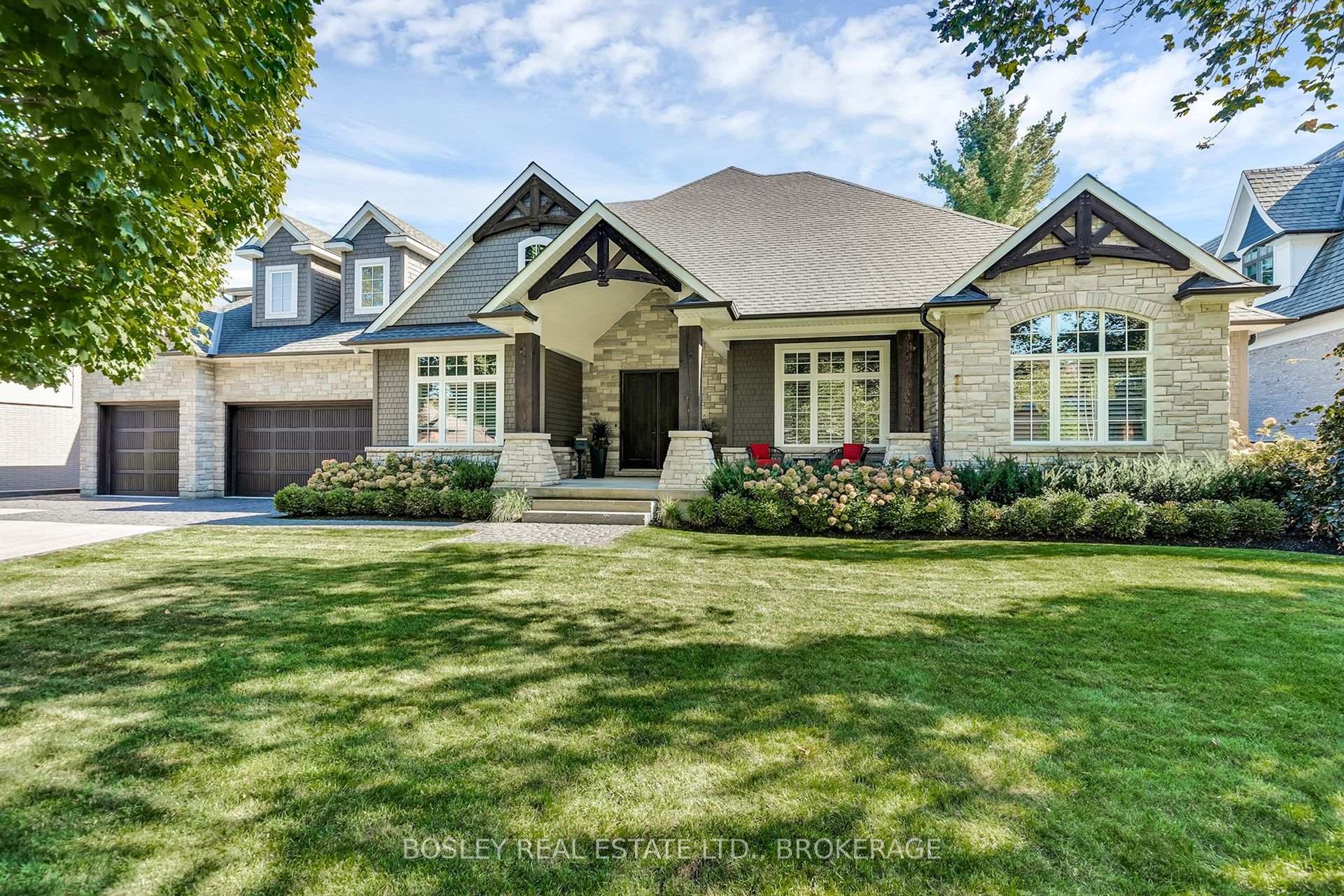 Photo 1 of 94 Terrence Park Drive, Hamilton, Ancaster — HOMEH
