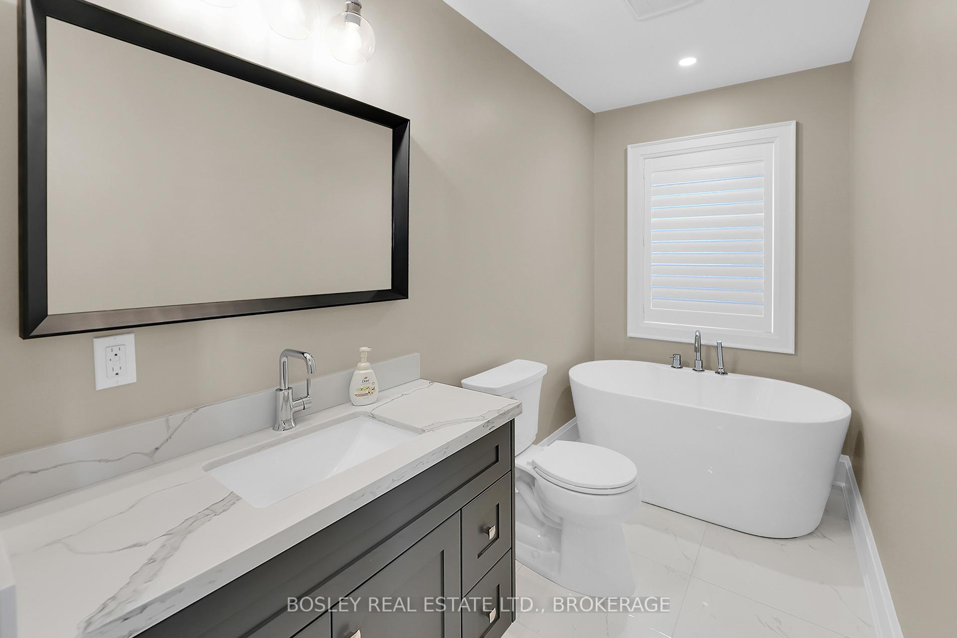 Photo 36 of 94 Terrence Park Drive, Hamilton, Ancaster — HOMEH