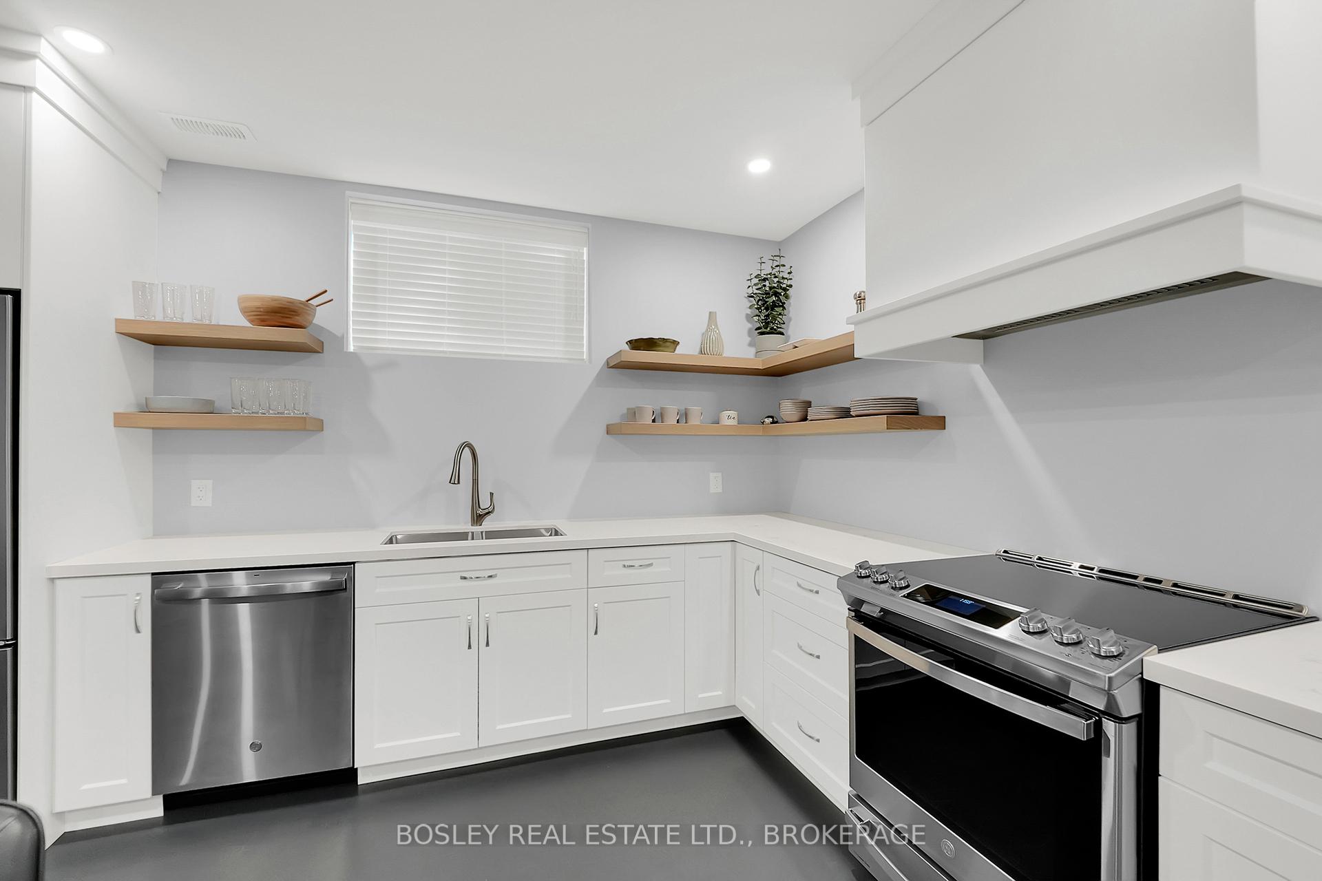 Photo 40 of 94 Terrence Park Drive, Hamilton, Ancaster — HOMEH