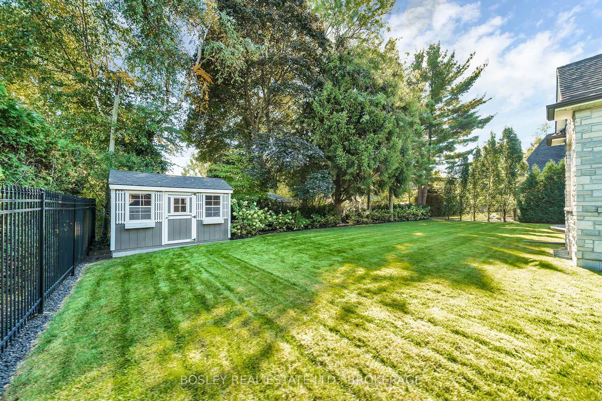 Photo 46 of 94 Terrence Park Drive, Hamilton, Ancaster — HOMEH