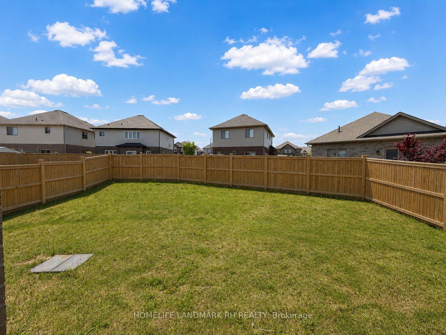 Photo 10 of 9 Homestead Way, Thorold, Rolling Meadows — HOMEH