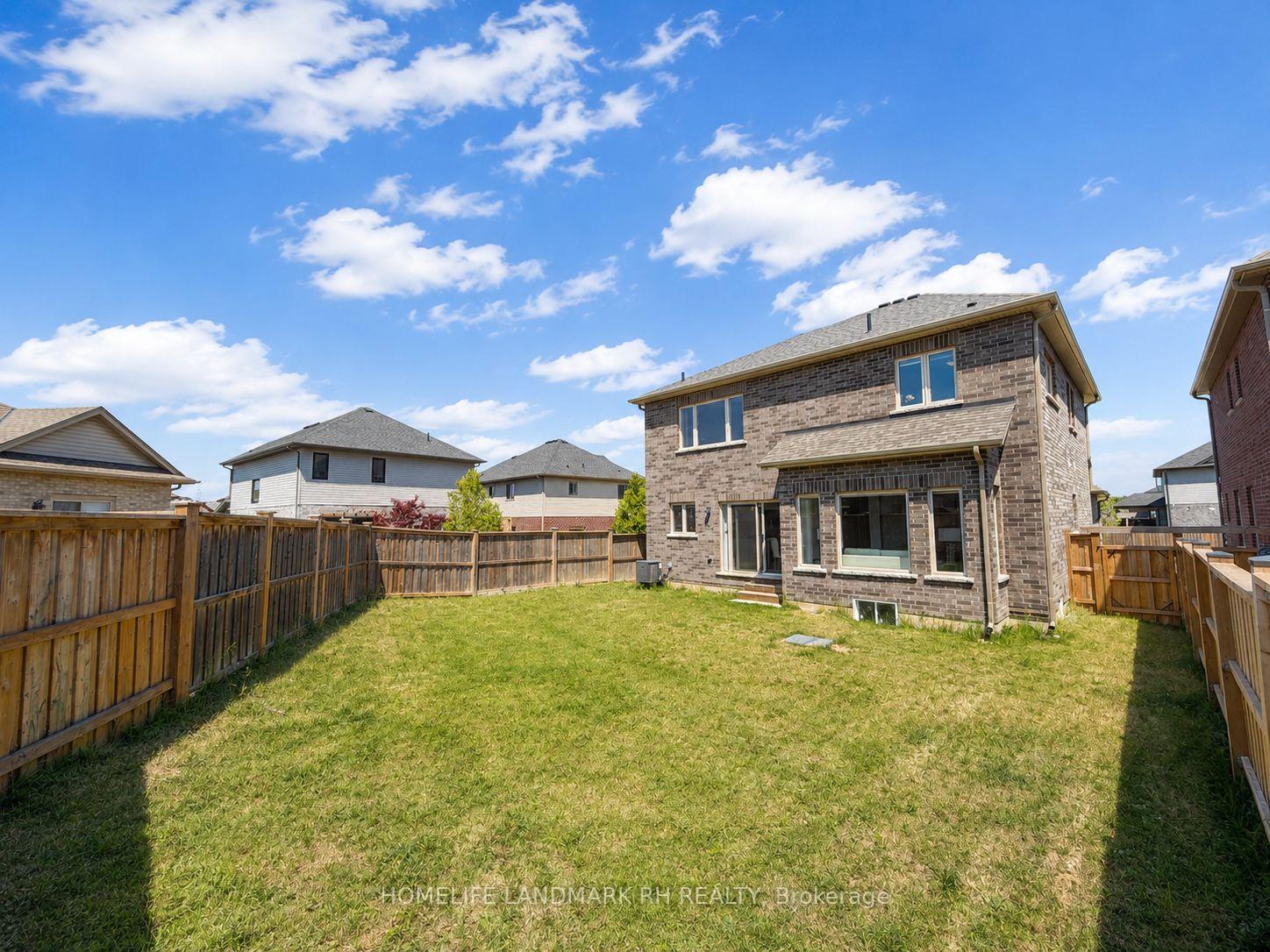 Photo 28 of 9 Homestead Way, Thorold, Rolling Meadows — HOMEH
