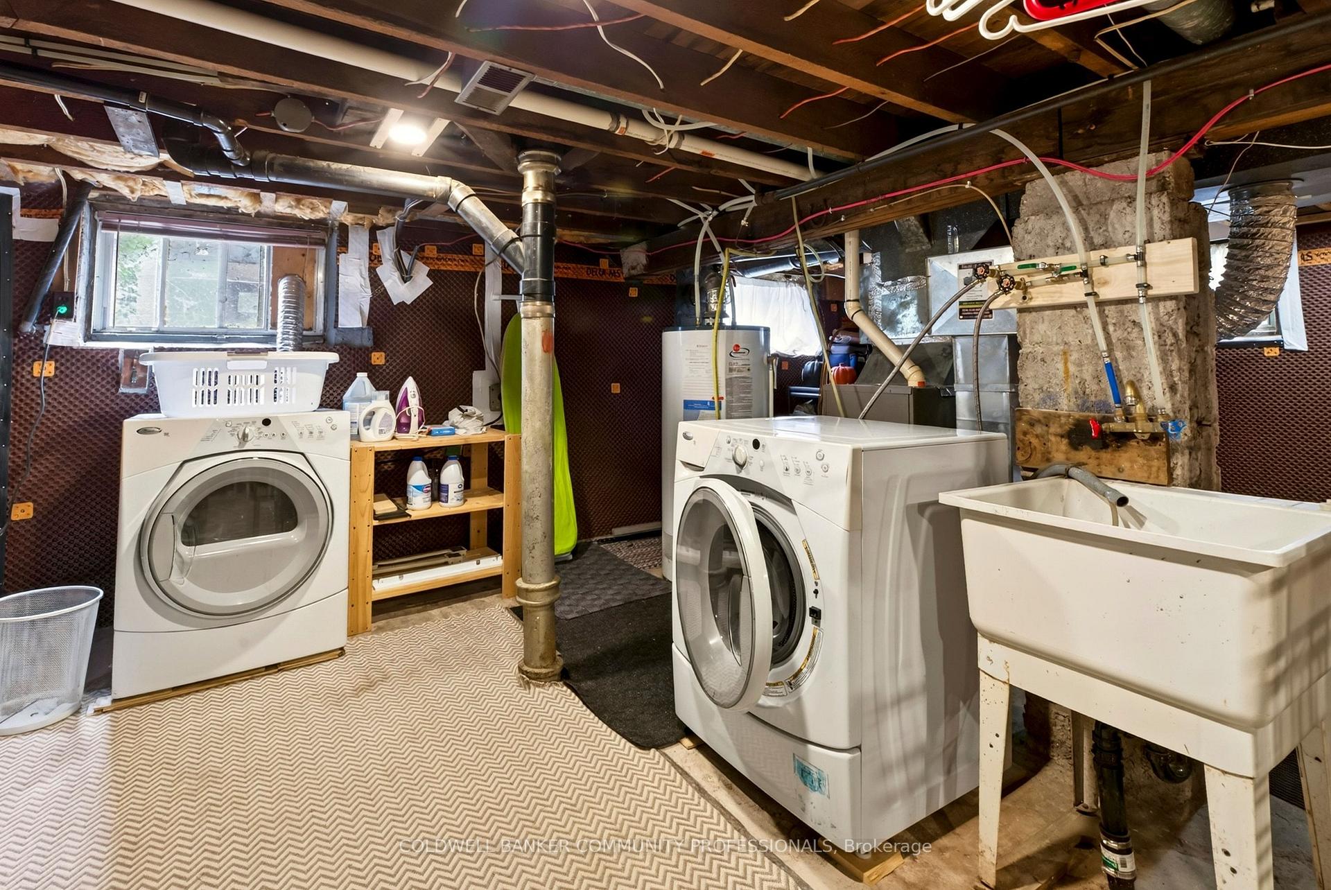 Photo 36 of 94 Edgemont Street N, Hamilton, Crown Point — HOMEH