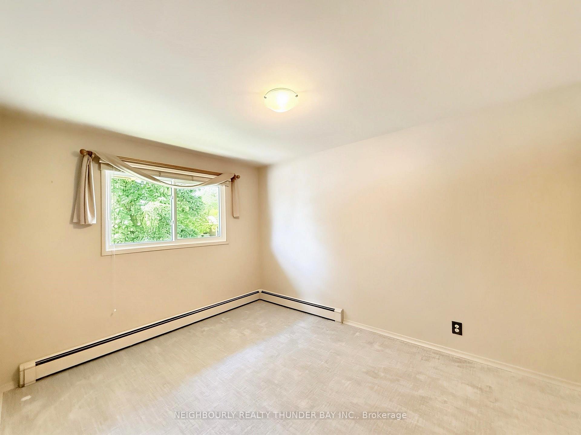 Photo 13 of 204 Anten Street, Thunder Bay, River Terrace — HOMEH