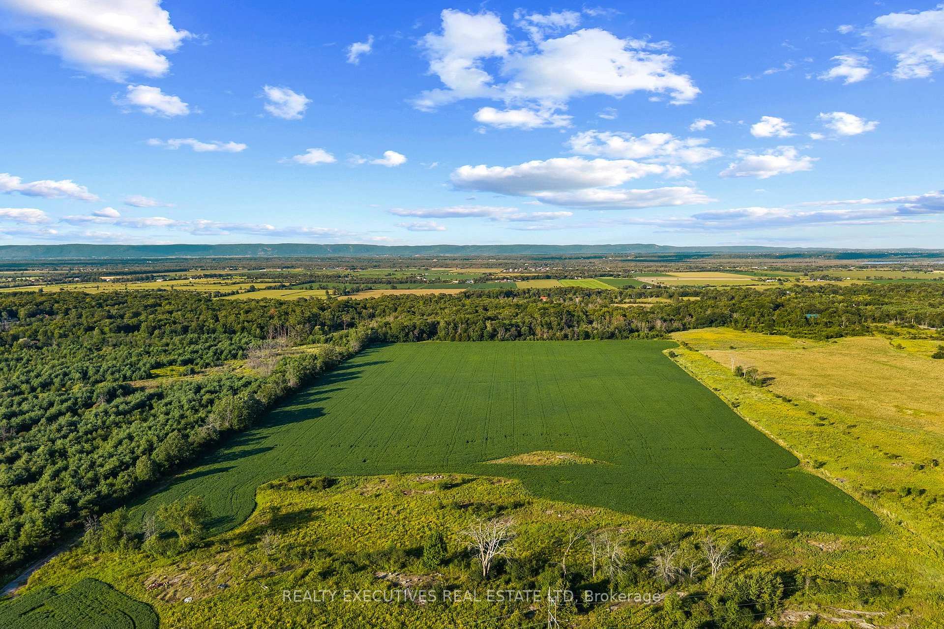 Photo 5 of 2865 Ridgetop Road, Ottawa, Dunrobin — HOMEH