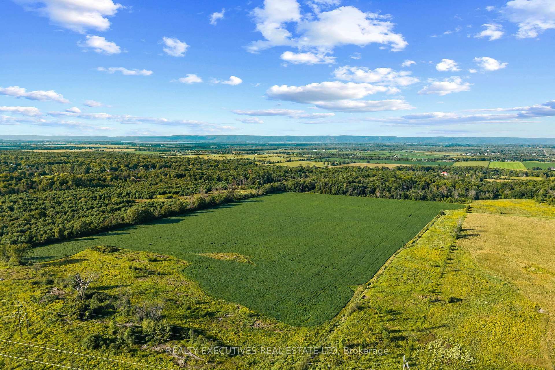 Photo 6 of 2865 Ridgetop Road, Ottawa, Dunrobin — HOMEH