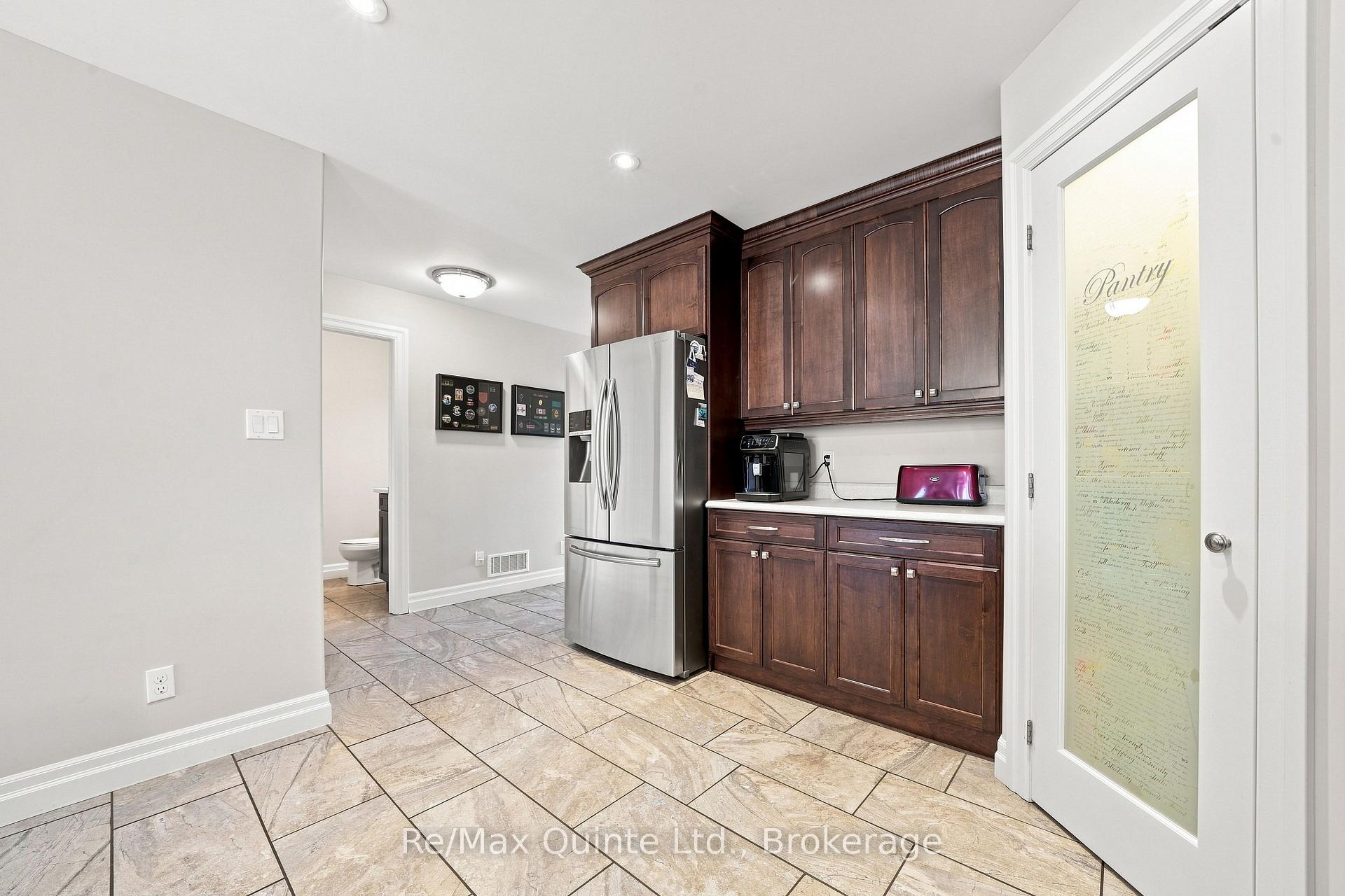 Photo 14 of 53 Aspen Drive, Quinte West, Murray Ward — HOMEH