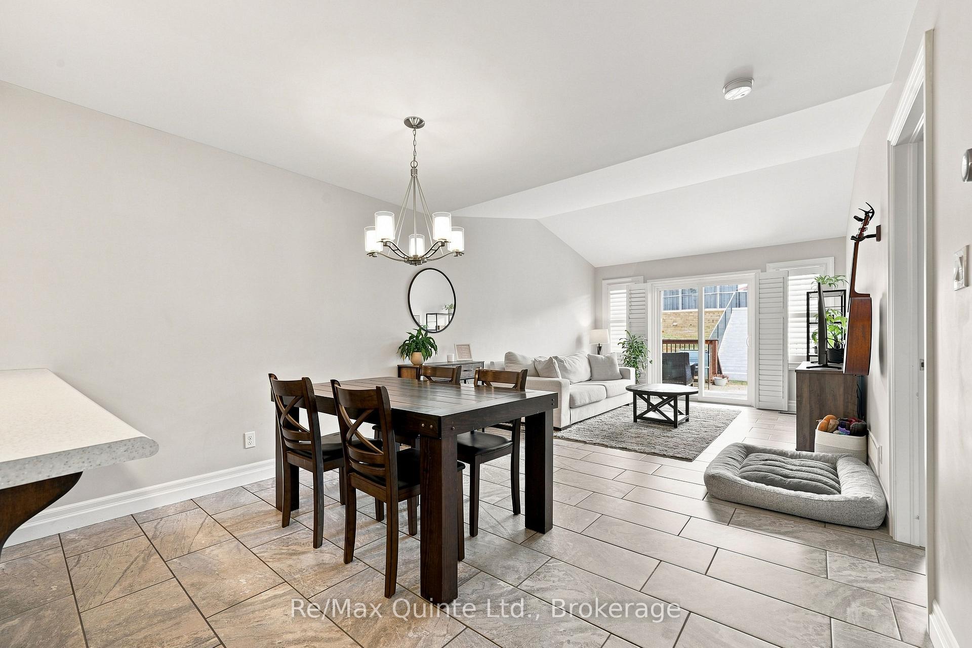 Photo 15 of 53 Aspen Drive, Quinte West, Murray Ward — HOMEH