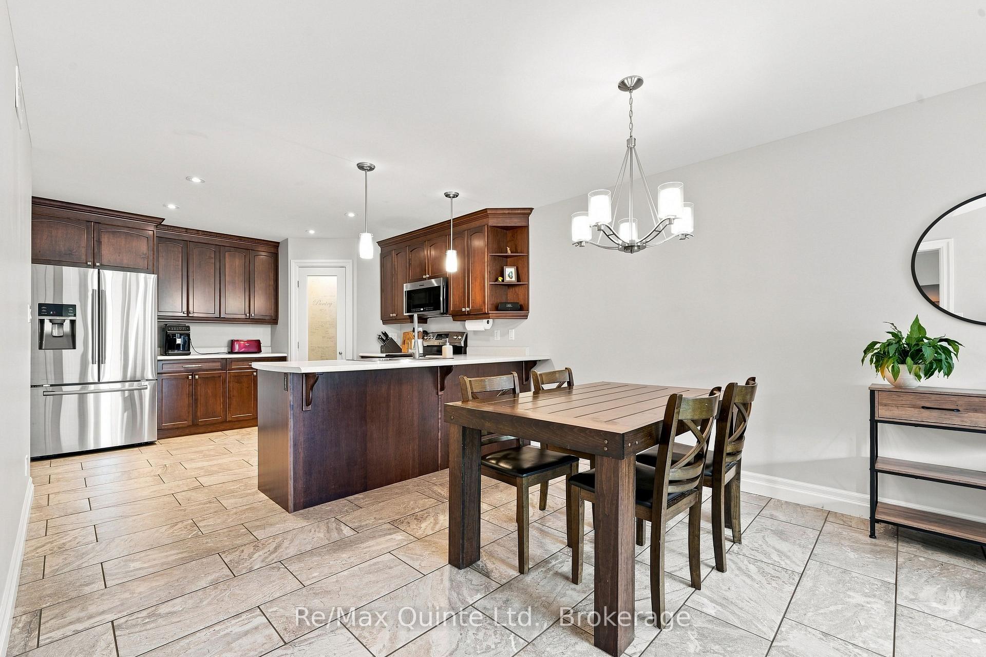 Photo 16 of 53 Aspen Drive, Quinte West, Murray Ward — HOMEH