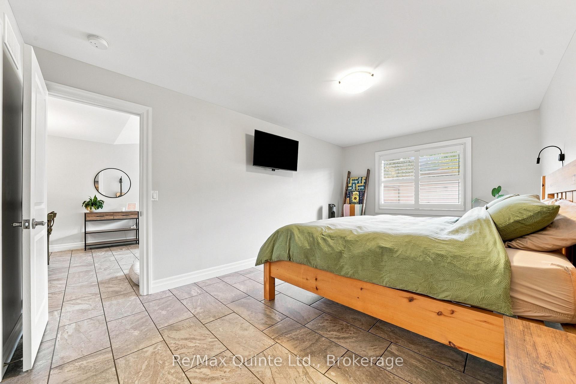 Photo 21 of 53 Aspen Drive, Quinte West, Murray Ward — HOMEH