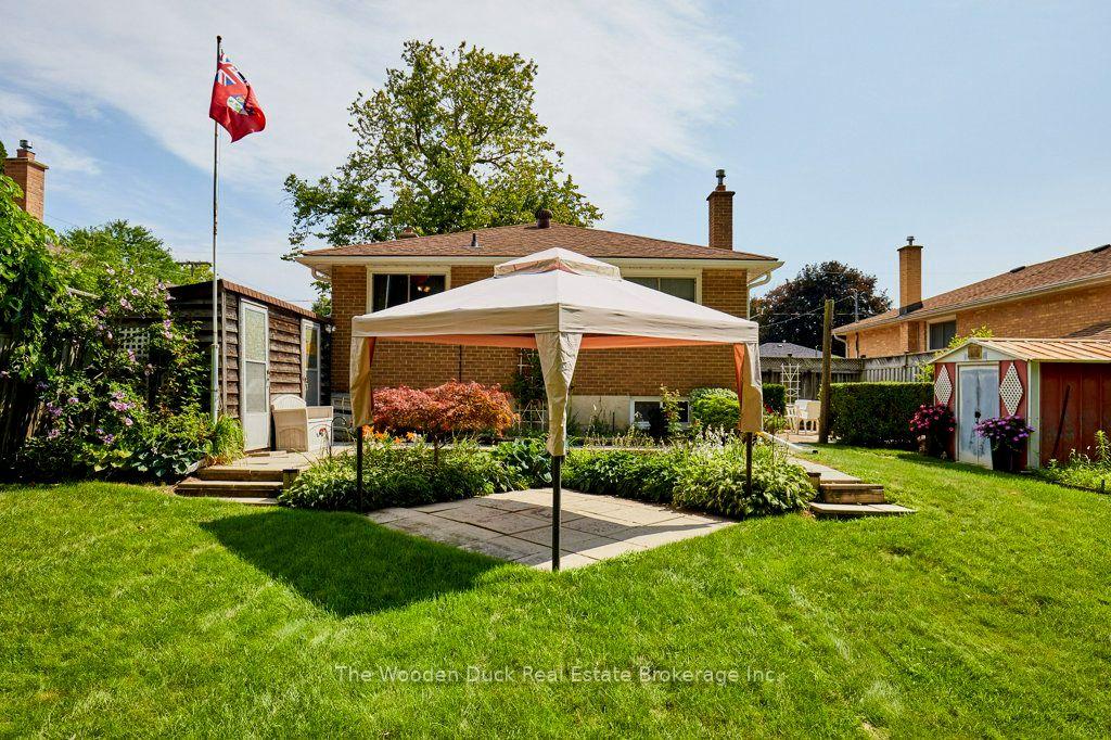 Photo 12 of 926 Walton Boulevard, Whitby, Williamsburg — HOMEH