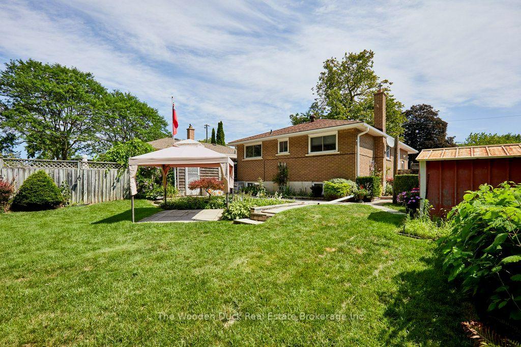 Photo 15 of 926 Walton Boulevard, Whitby, Williamsburg — HOMEH