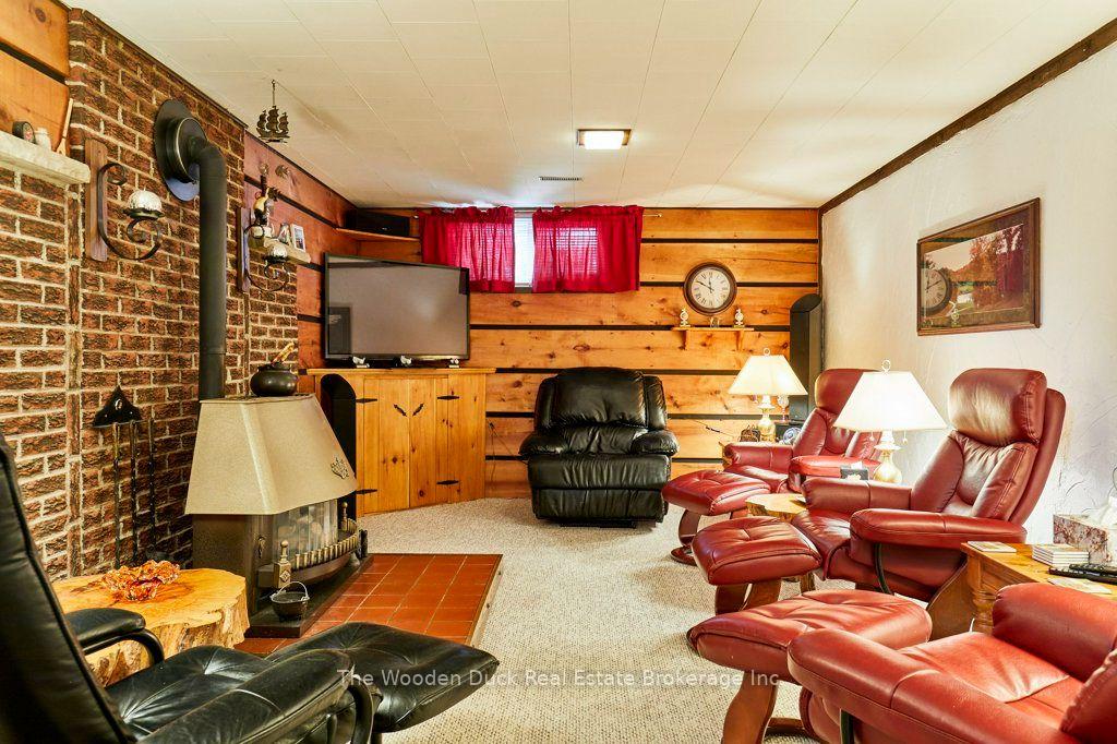 Photo 36 of 926 Walton Boulevard, Whitby, Williamsburg — HOMEH