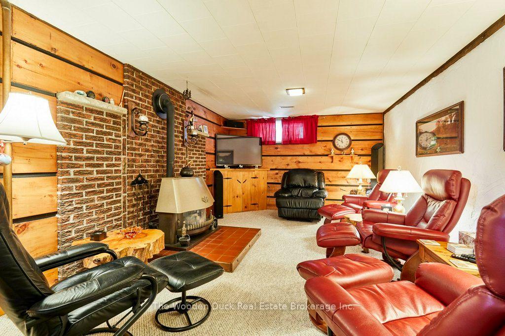 Photo 37 of 926 Walton Boulevard, Whitby, Williamsburg — HOMEH