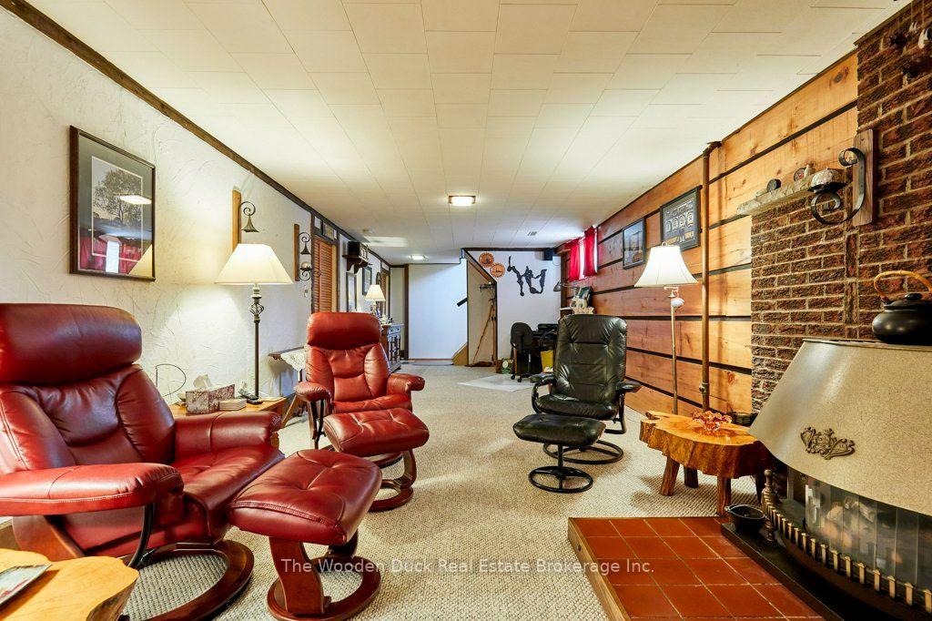 Photo 38 of 926 Walton Boulevard, Whitby, Williamsburg — HOMEH