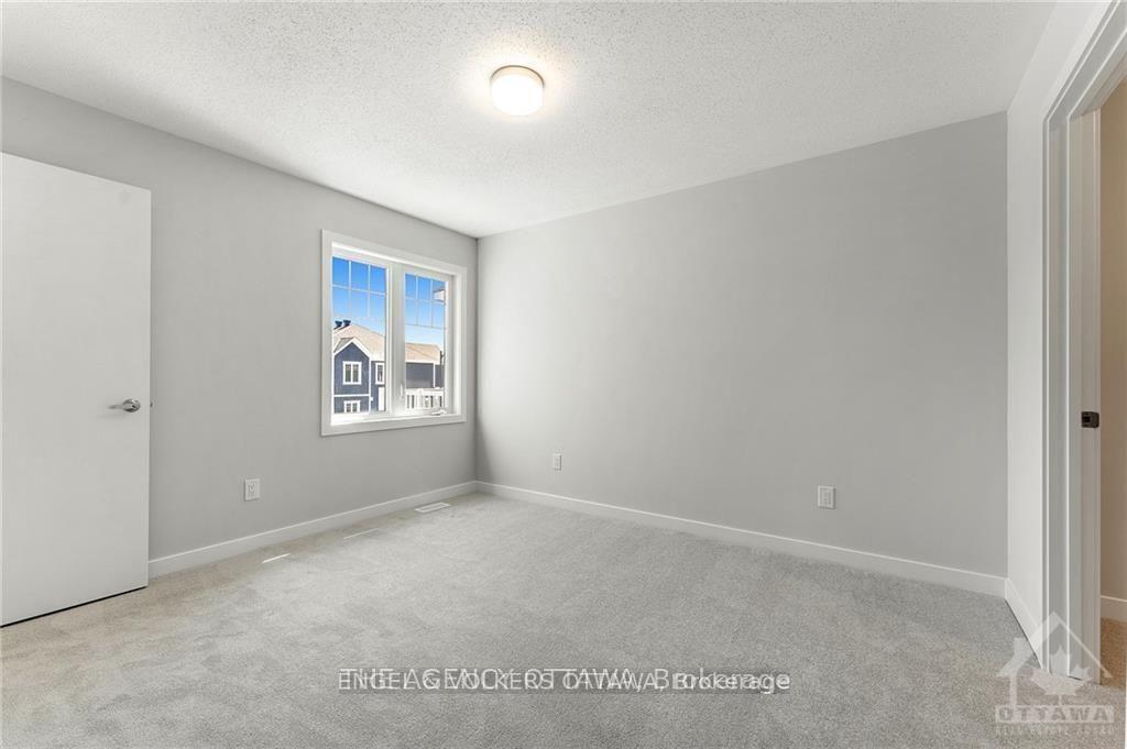 Photo 18 of 89 Hackamore Crescent, Ottawa, Goulbourn Twp From Franktown Rd/South To Rideau — HOMEH